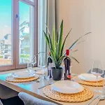 L&c-elbresidenzen & Designersuites Am Elberadweg 아파트호텔