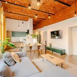 L&c-elbresidenzen & Designersuites Am Elberadweg 아파트호텔 4*