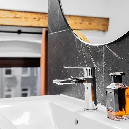 L&c-elbresidenzen & Im Trendviertel 4*