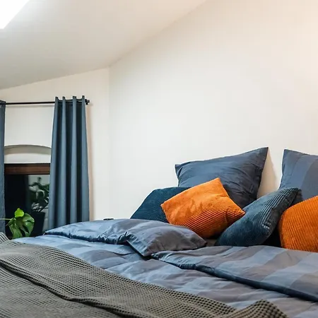 L&C-Elbresidenzen & Suites Am Elberadweg Aparthotel 4*