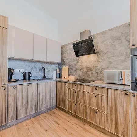 L&c-elbresidenzen & Am Elberadweg