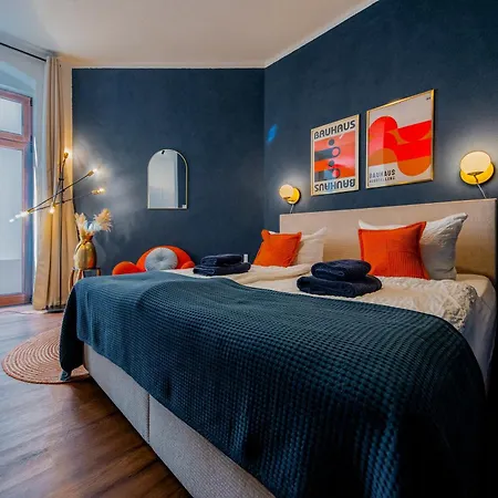 L&c-elbresidenzen & Designersuites Am Elberadweg מלון דירות 4*
