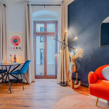 L&c-elbresidenzen & Im Trendviertel 4*