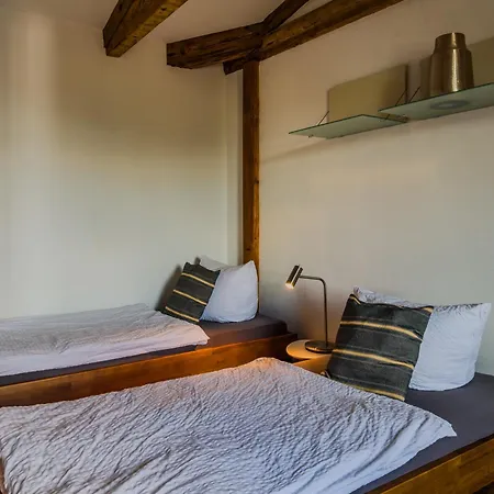L&C-Elbresidenzen & Suites Am Elberadweg