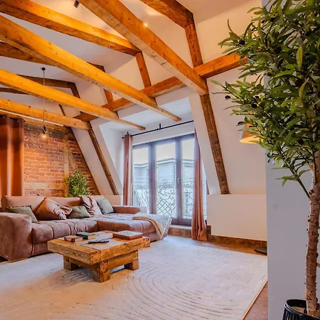 Aparthotel L&C-Elbresidenzen & Suites Am Elberadweg 4*