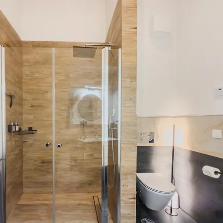 L&C-Elbresidenzen & Suites Am Elberadweg 4*