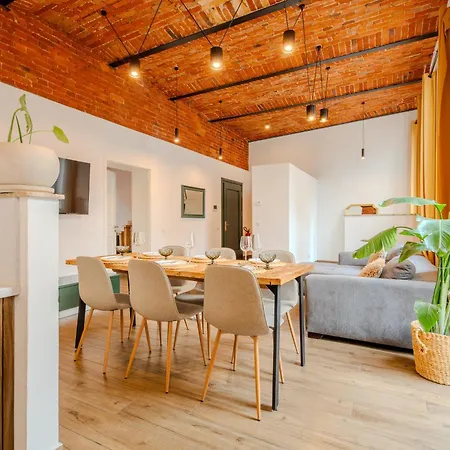 L&c-elbresidenzen & Am Elberadweg Hotel apartamentowy