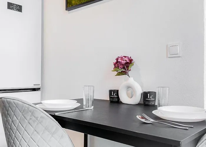 L&c-elbresidenzen & Designersuites Am Elberadweg 4*