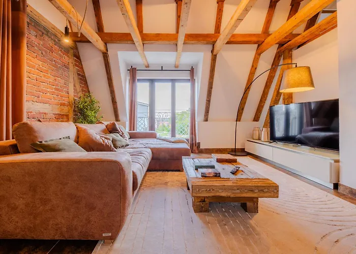 L&c-elbresidenzen & Am Elberadweg